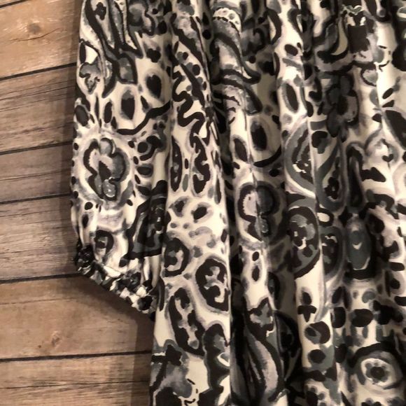 Violet & Claire top 2X - Picture 2 of 5